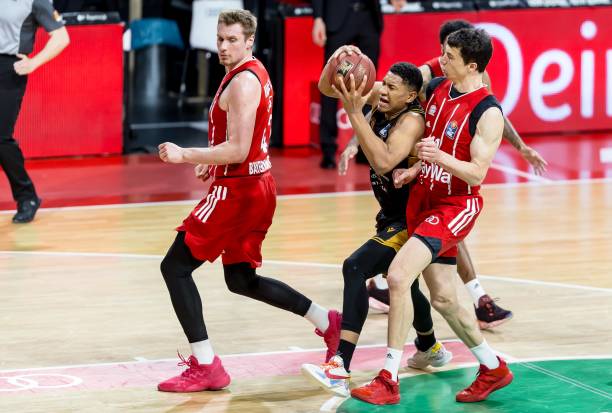 锻炼自己的 锻炼自己的