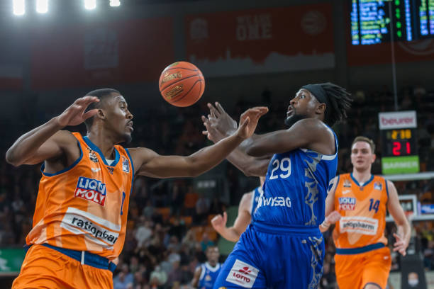 成功拿下比 成功拿下比