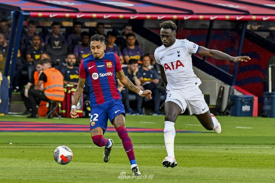 年轻的攻击 年轻的攻击