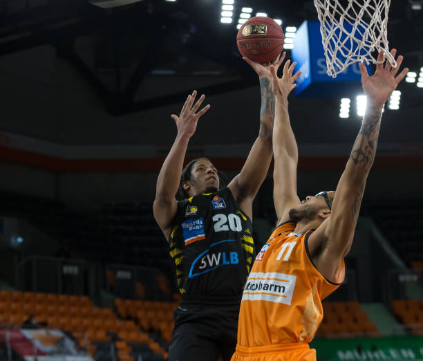 直窜远端立 直窜远端立